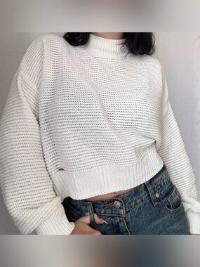 Hollister mock neck knit sweater with an oversized, cropped fit Size Small